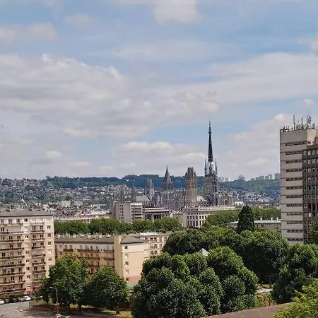 Spacieux F4 Avec Vue Panoramique Et 2 Places De Parking * Rouen